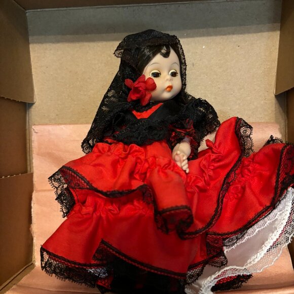 Madame Alexander Dolls (6) - Picture 7 of 9